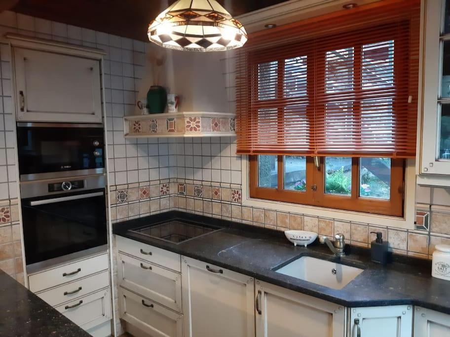 El Balcon Del Garmo Villa Sallent De Gallego Ngoại thất bức ảnh