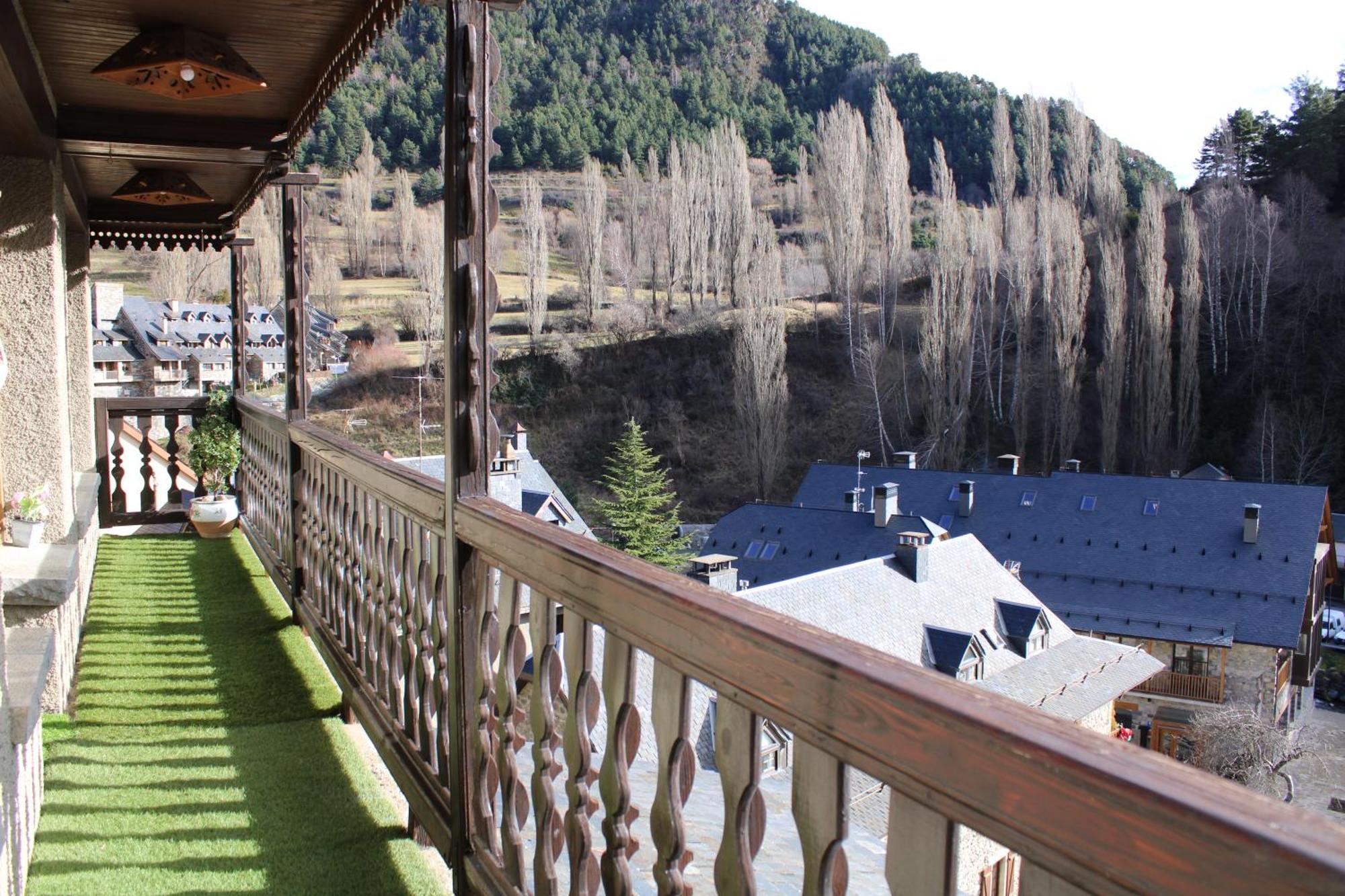 El Balcon Del Garmo Villa Sallent De Gallego Ngoại thất bức ảnh